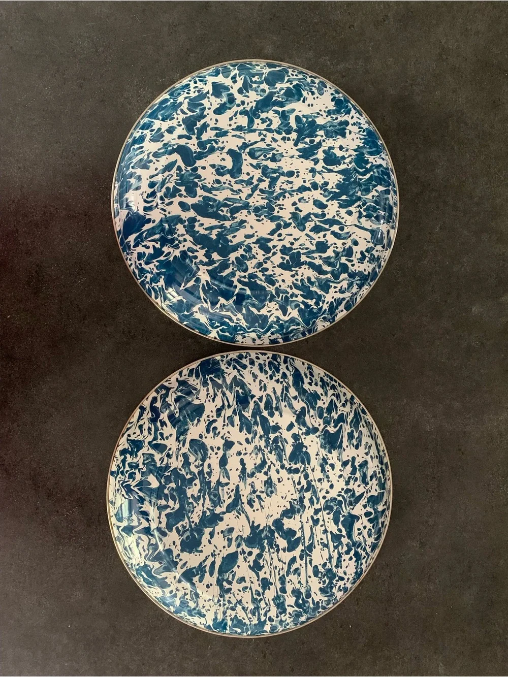 Golden Rabbit Blue Spatter Pasta Plates